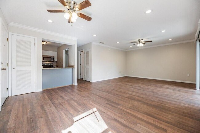 Building Photo - 673 Haven Place