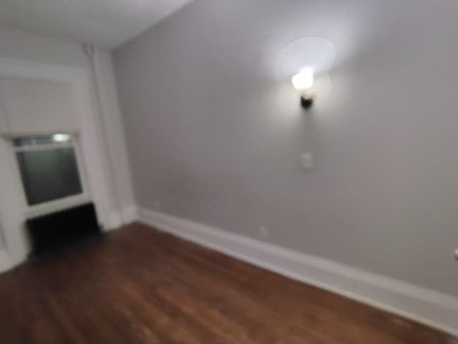 Foto del edificio - 137 E 2nd St