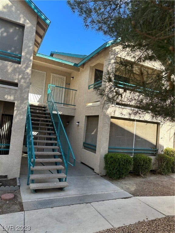 Primary Photo - 5241 S Lindell Rd