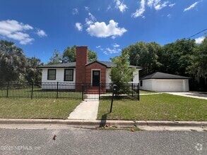 Building Photo - 95 Andress St