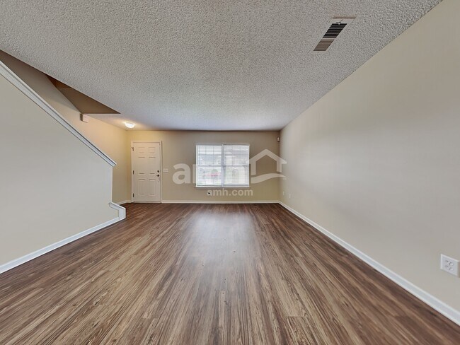 Building Photo - 1022 Deerberry Rd