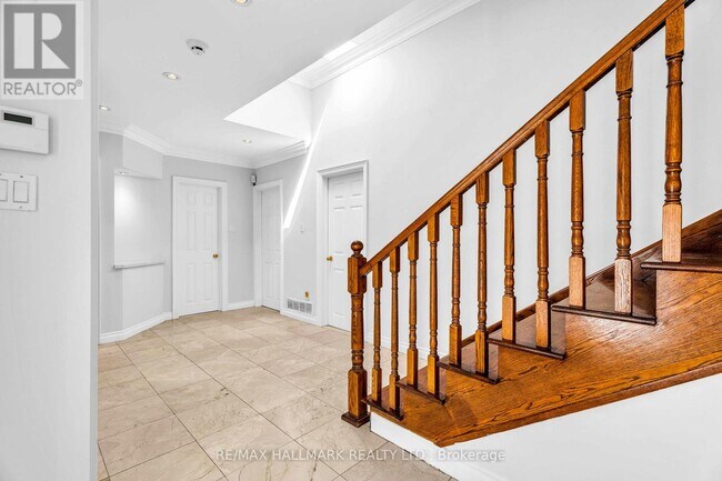 Building Photo - 343 Elmwood Ave