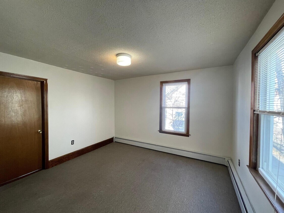 9 Bristol St Unit 2, East Cambridge, MA 02141 Apartments in East