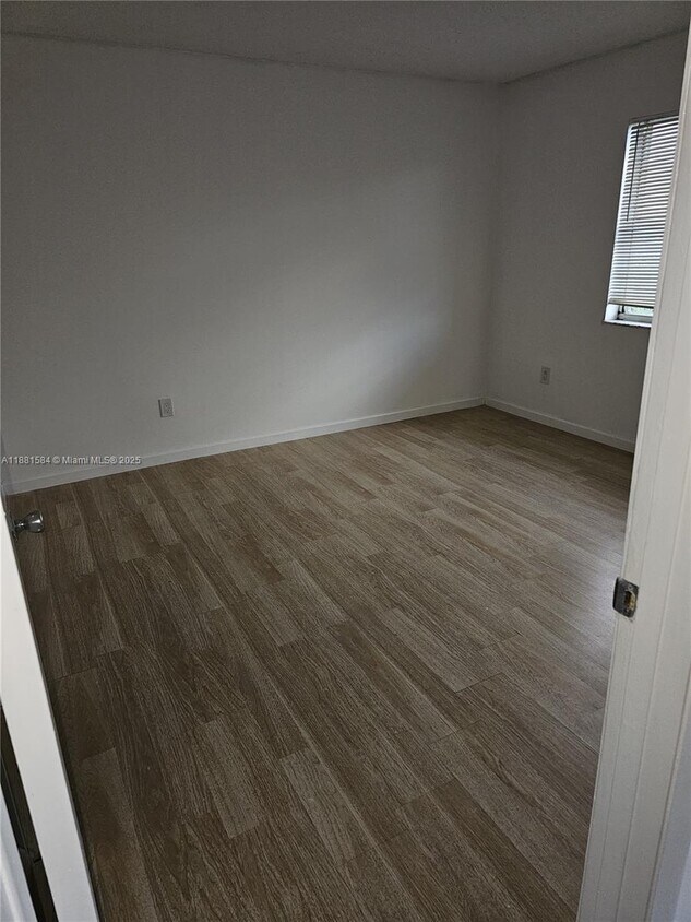 Foto del edificio - 8200 SW 210th St