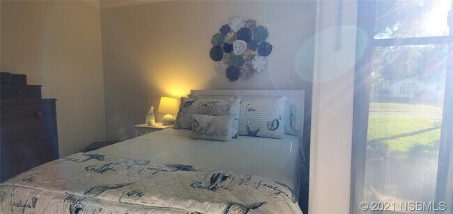 Foto del edificio - 285 Golden Bay Blvd