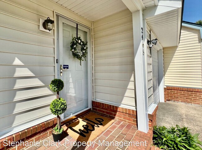Foto del edificio - 3 br, 2.5 bath House - 2465 Reagan Avenue