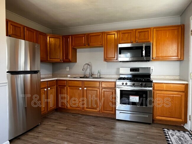 Foto del edificio - 307 Crestview Ct