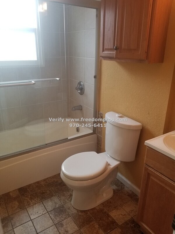 Building Photo - 1015 Belford Ave