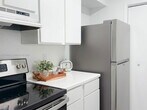 Foto principal - 755 Riverside Dr