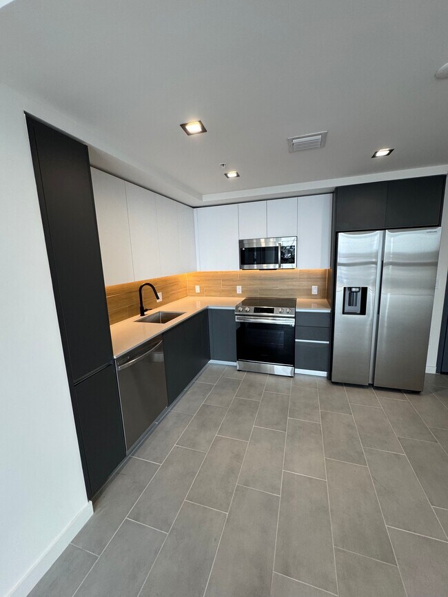 Foto del edificio - 25 NW 23rd St