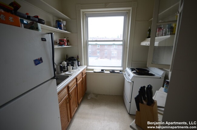 Foto del edificio - 1350 Commonwealth Ave