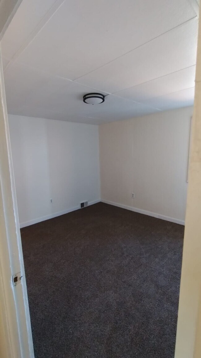 Building Photo - 311 Highland Ave