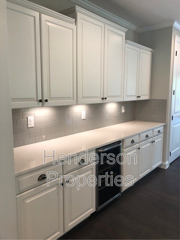 Foto del edificio - 10728 Vanguard Pkwy
