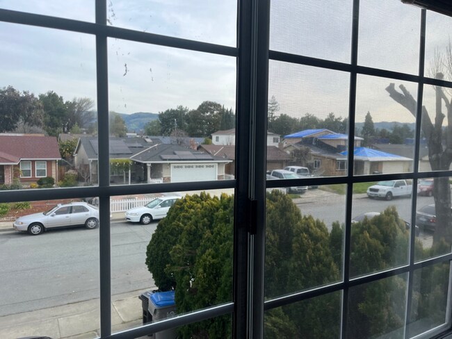 Foto del edificio - 1000 Pine Hollow Cir