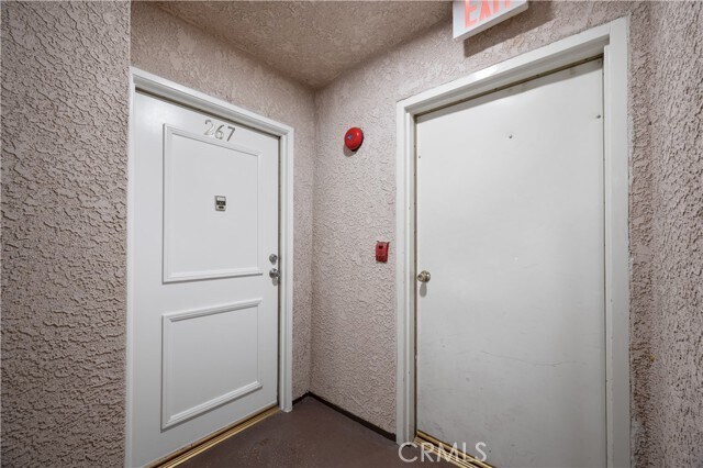 Foto del edificio - 28006 S Western Ave