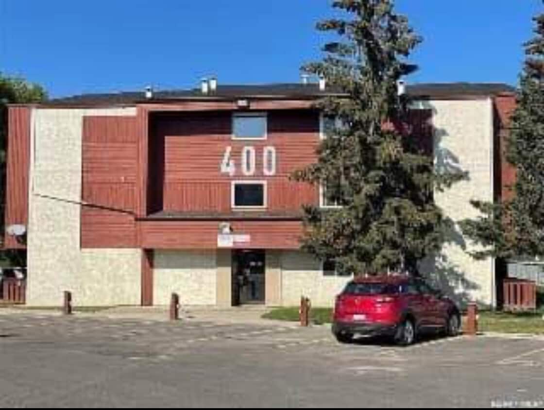 Primary Photo - 1580 Olive Diefenbaker Dr
