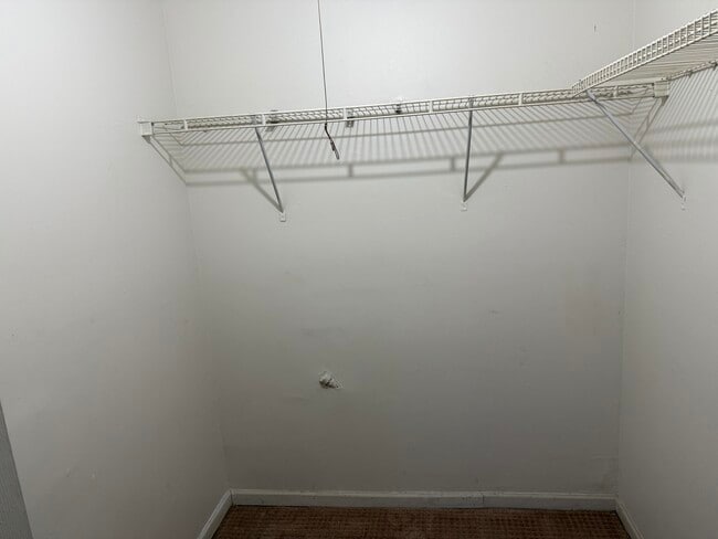 Building Photo - 844 College Blvd