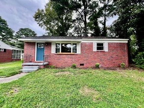 Building Photo - 1008 Truman Rd