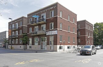 Building Photo - 2154-2160 rue Mont-Royal Est