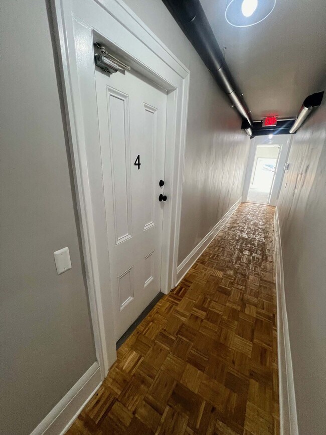 Foto del edificio - 263 Plymouth Ave S