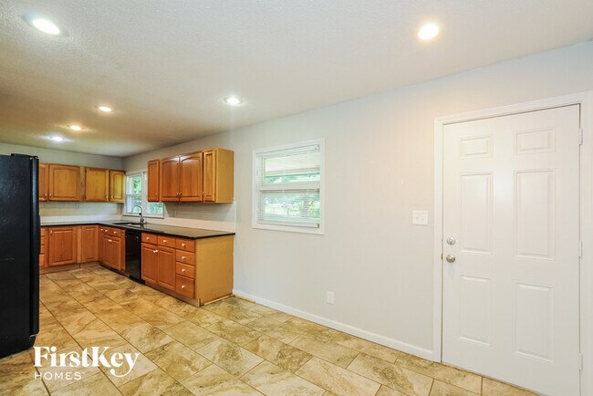 Building Photo - 12500 E 54 St