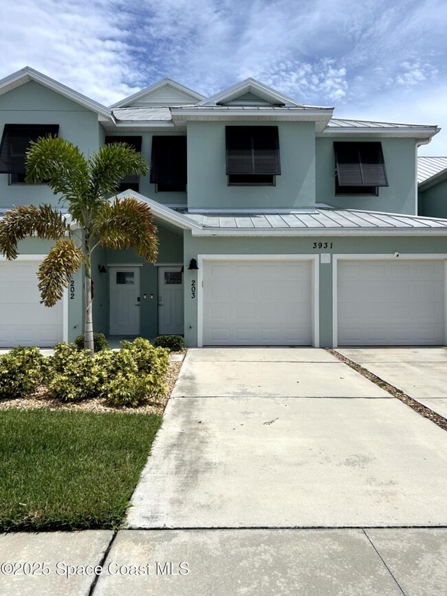Building Photo - 3931 Playa Del Sol Dr