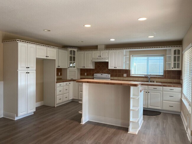 Foto del edificio - 3 bed, 2 bath home on a cul-de-sac