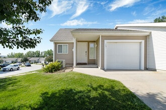 Building Photo - 1401 Sundance Dr
