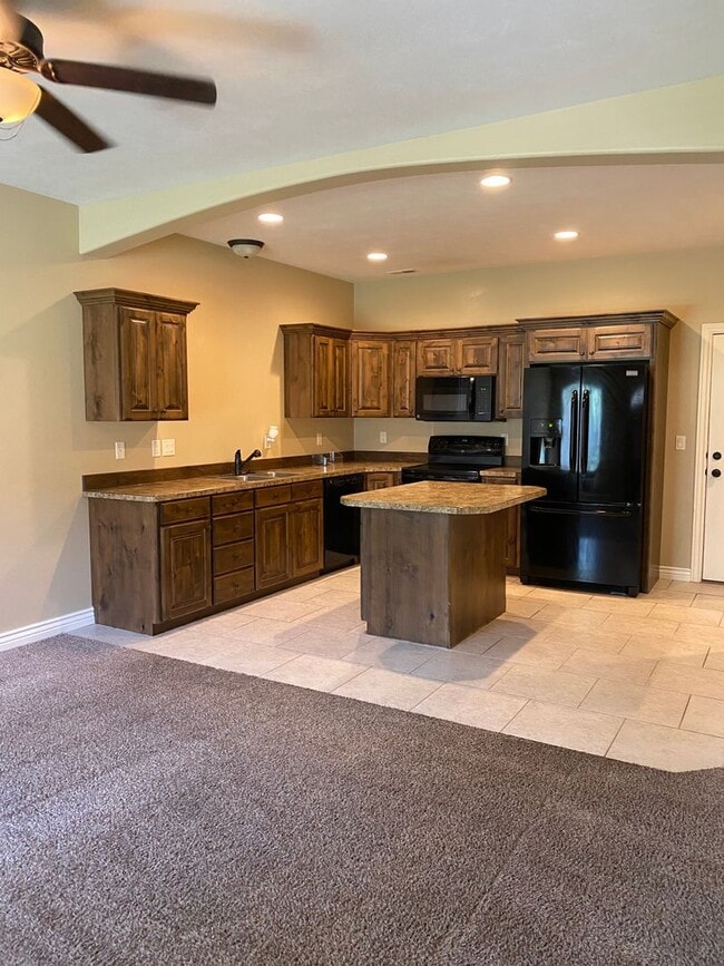 Foto del edificio - ROCK CREEK TOWNHOME - This beautiful 3 bed...