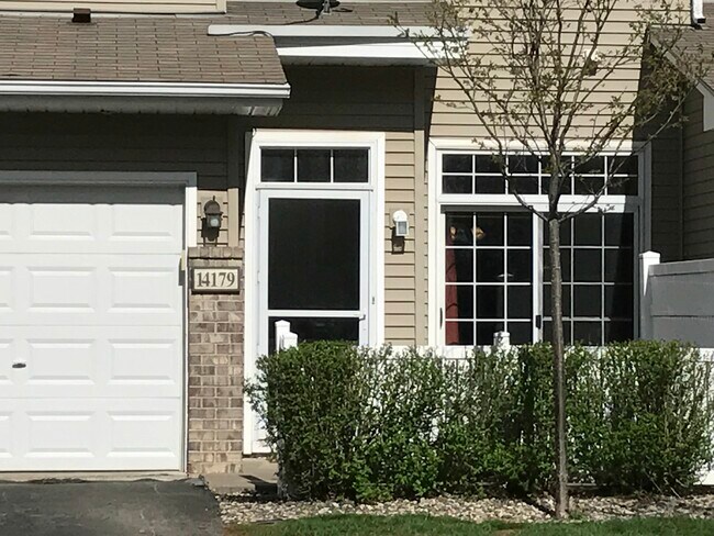 Foto del edificio - 14179 Plymouth Ave