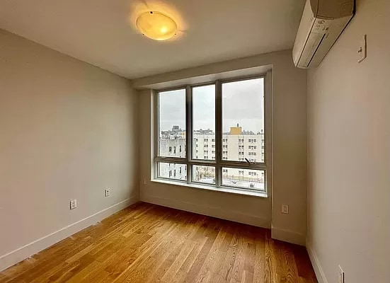 Building Photo - 880 Dekalb Ave