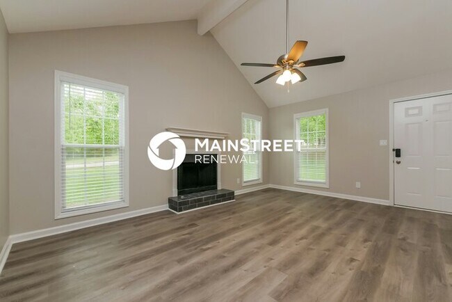 Foto del edificio - 3 Bedroom Pet-Friendly Home in McDonough, GA with Main Street Renewal