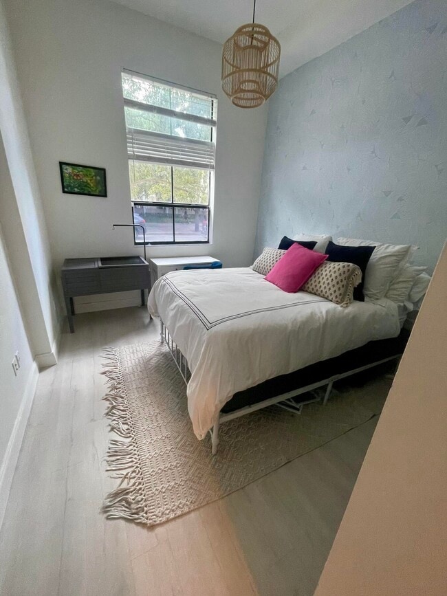 Foto del edificio - 600 S Dixie Hwy