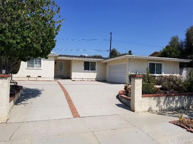 Primary Photo - 904 S Hollenbeck St