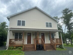 Building Photo - 127 Pine St