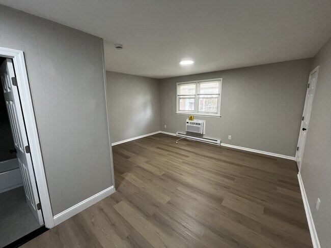 Espacio vital - Cornell Manor Apartments