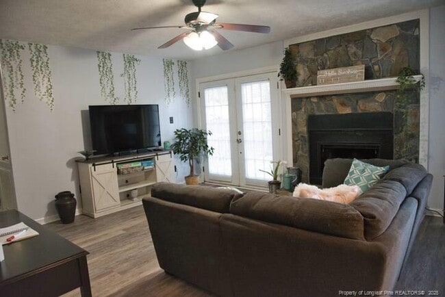 Building Photo - 912 Kennesaw Dr