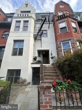 Building Photo - 2112 O St NW