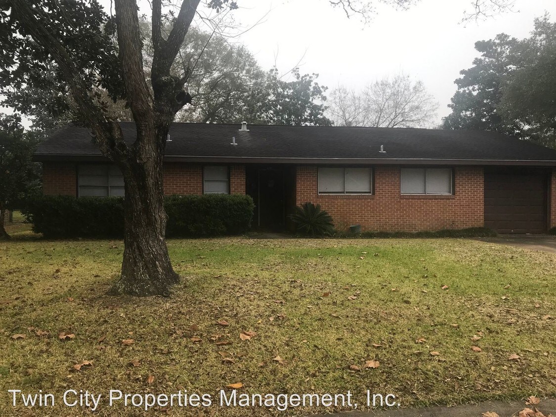 Primary Photo - 3 br, 1.5 bath House - 509 Crepe Myrtle Ave.
