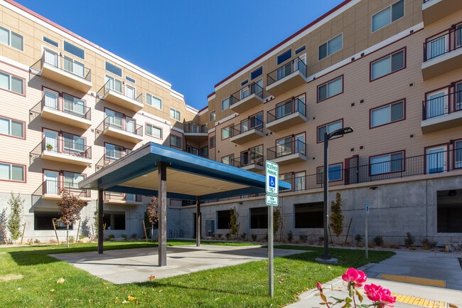 Pabellón - Cornell Place