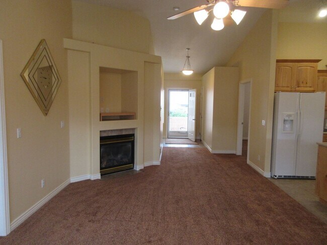 Foto del edificio - 3 bedroom, 2 bathroom condo in The Seasons