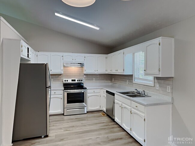 Foto del edificio - 676 Eagles Nest Circle Carrollton GA