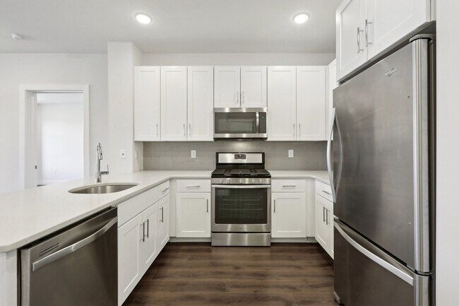 Building Photo - Waldwick Station