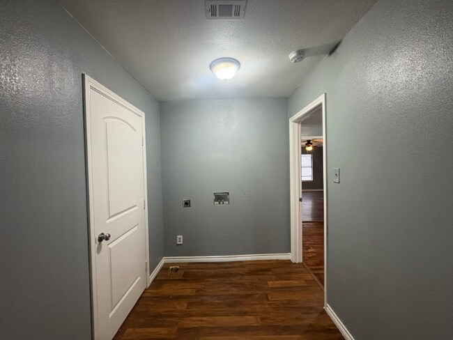 Foto del edificio - 2998 Co Rd 658