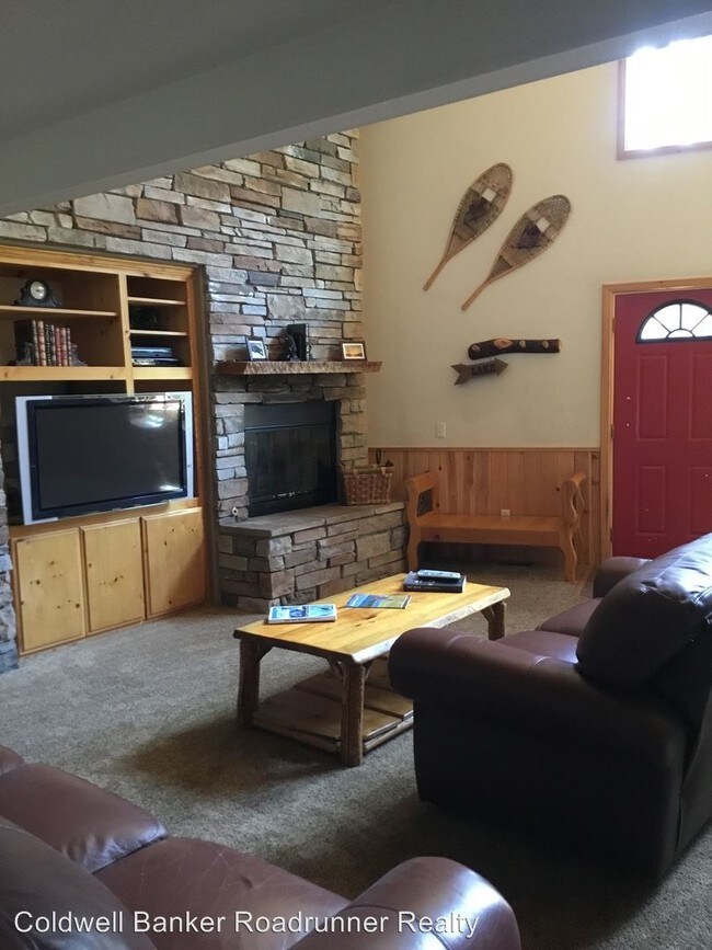 Building Photo - 3 br, 2 bath House - 764 Summit Blvd