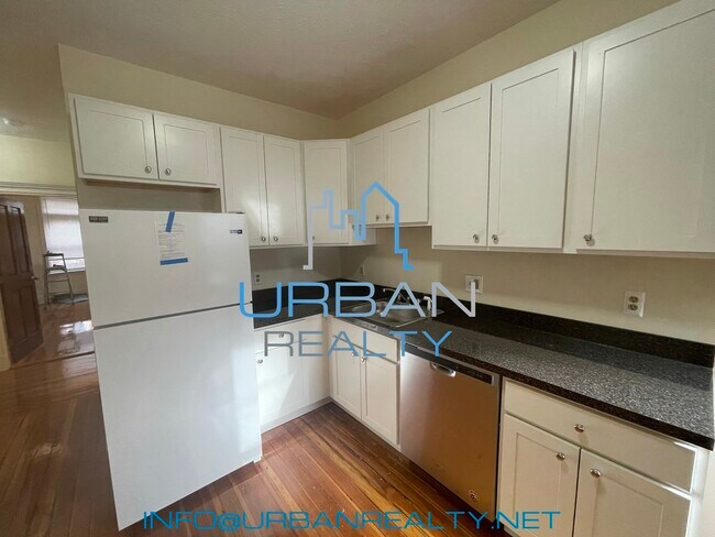 Kitchen - 24 Strathmore Rd