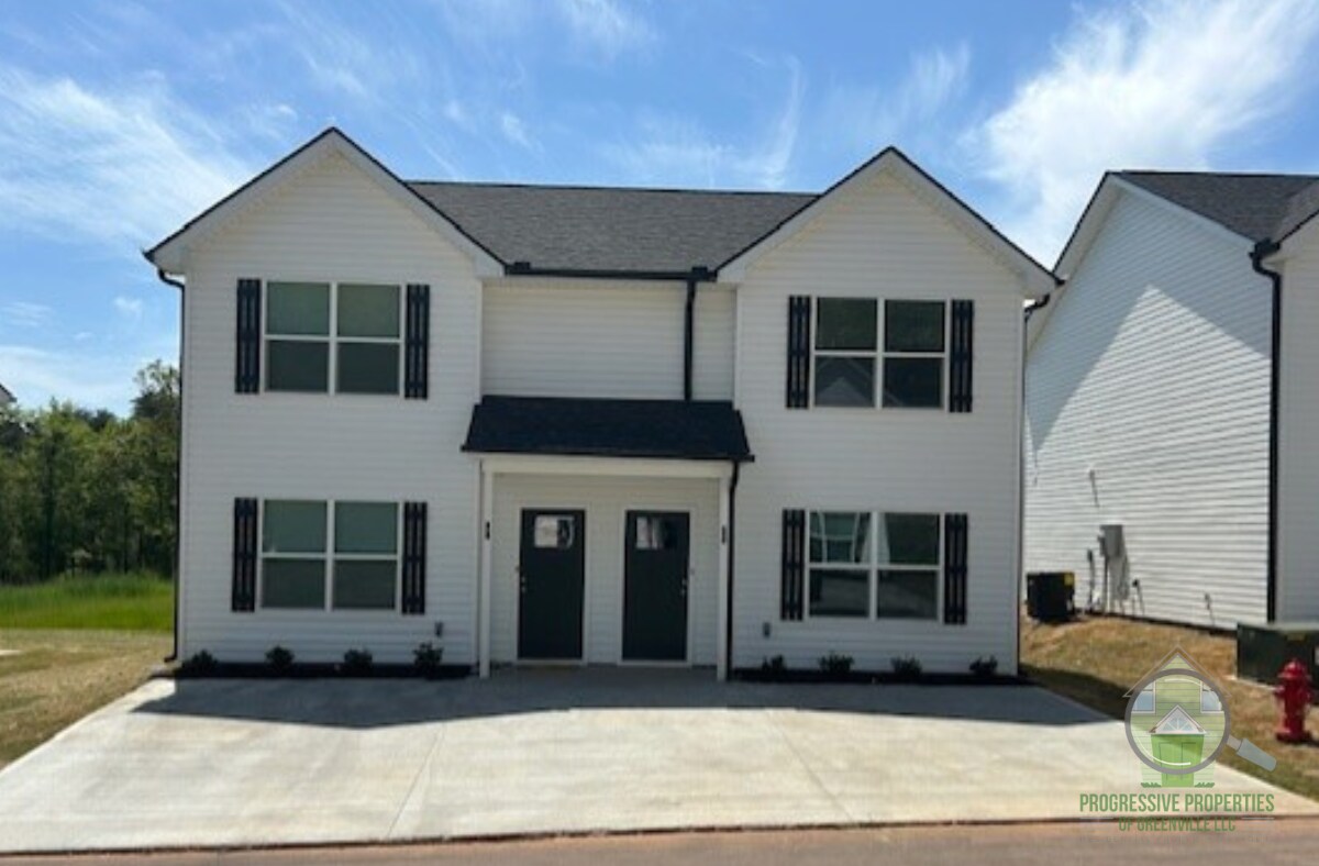 21 Wofford Rd, Taylors, SC 29687 Townhome Rentals in Taylors SC