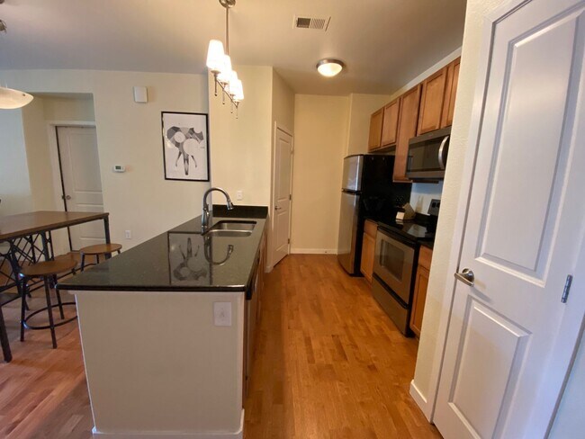 Foto del edificio - Park Hill 2 Bedroom 2 Bath Condo