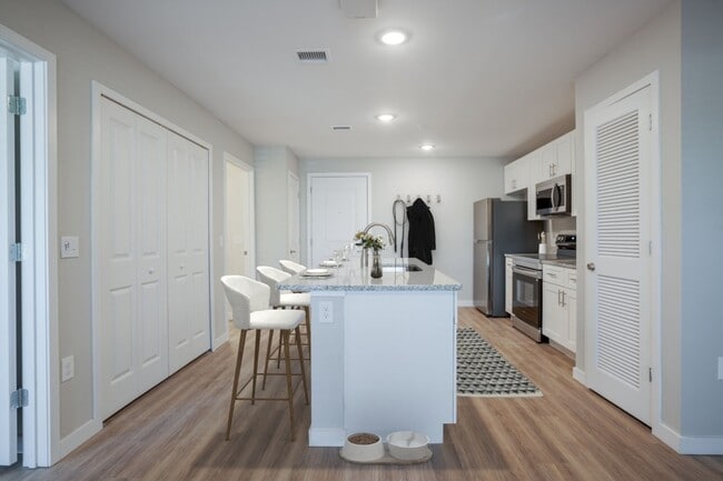 Building Photo - Dream Winter Haven