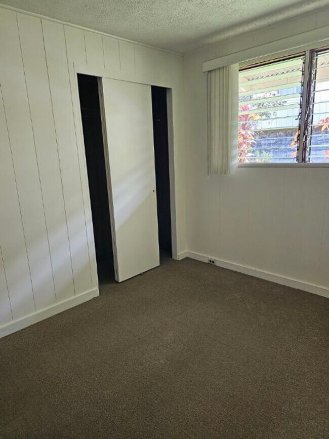 Foto del edificio - 3 bedroom Unit in Hilo Town